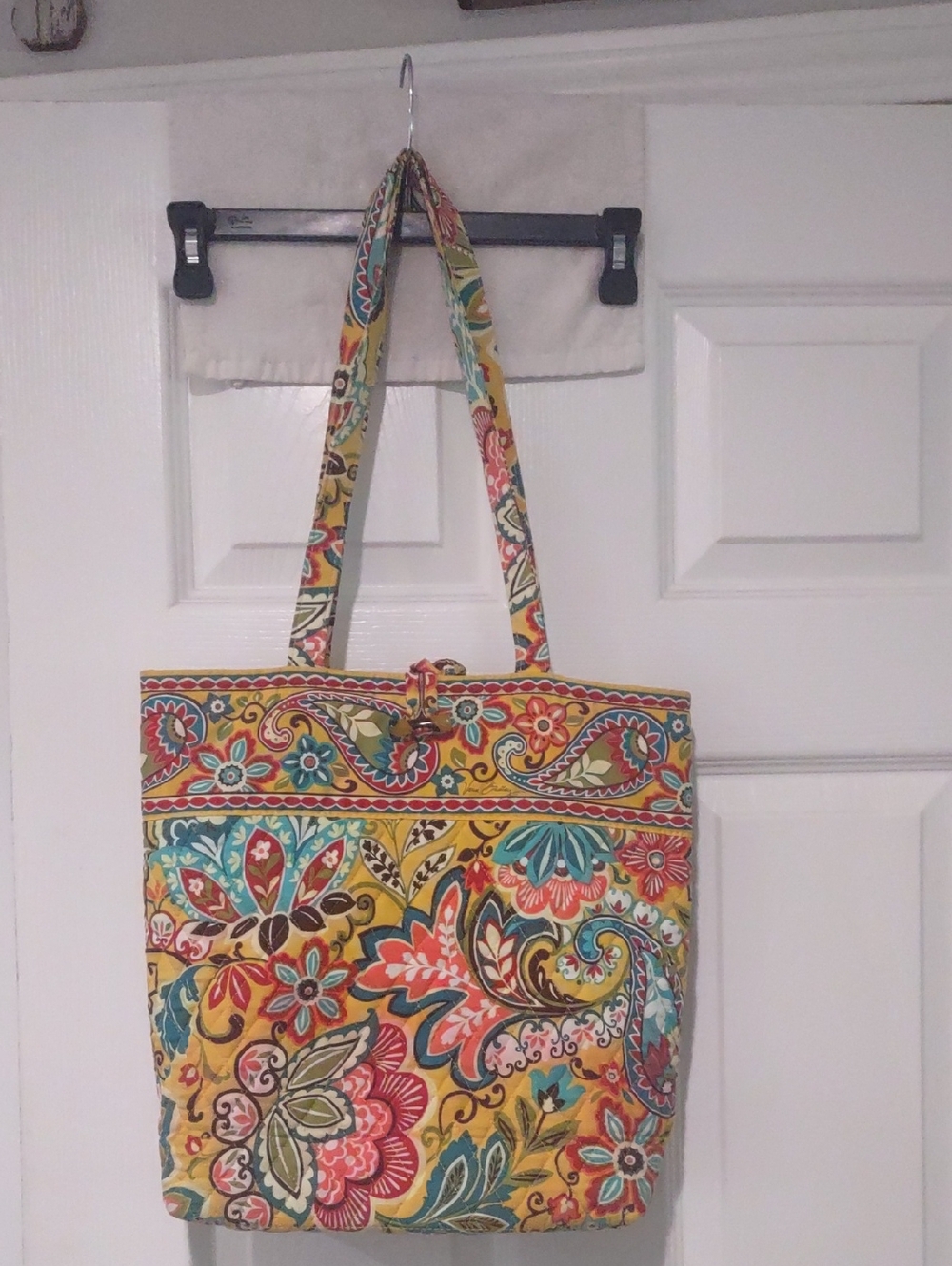 Vera Bradley Quilted Floral Tote Bag in Yellow Multi Like New. Flat Bottom